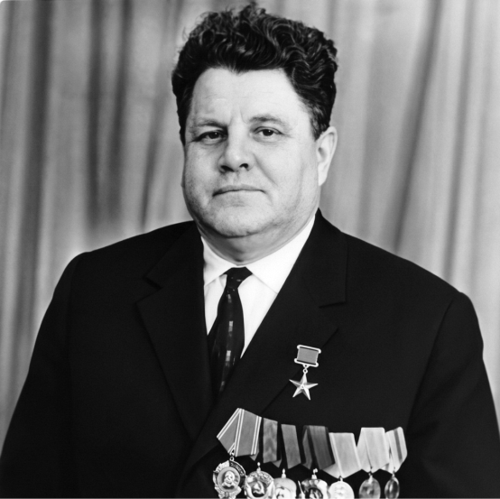 Макаев С.В. Директор НТМК с 1960-1970 г.